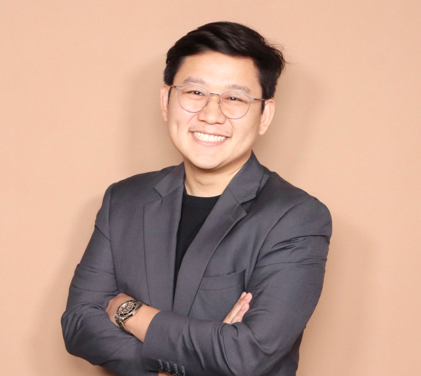 Founder of ALTPLUS Group